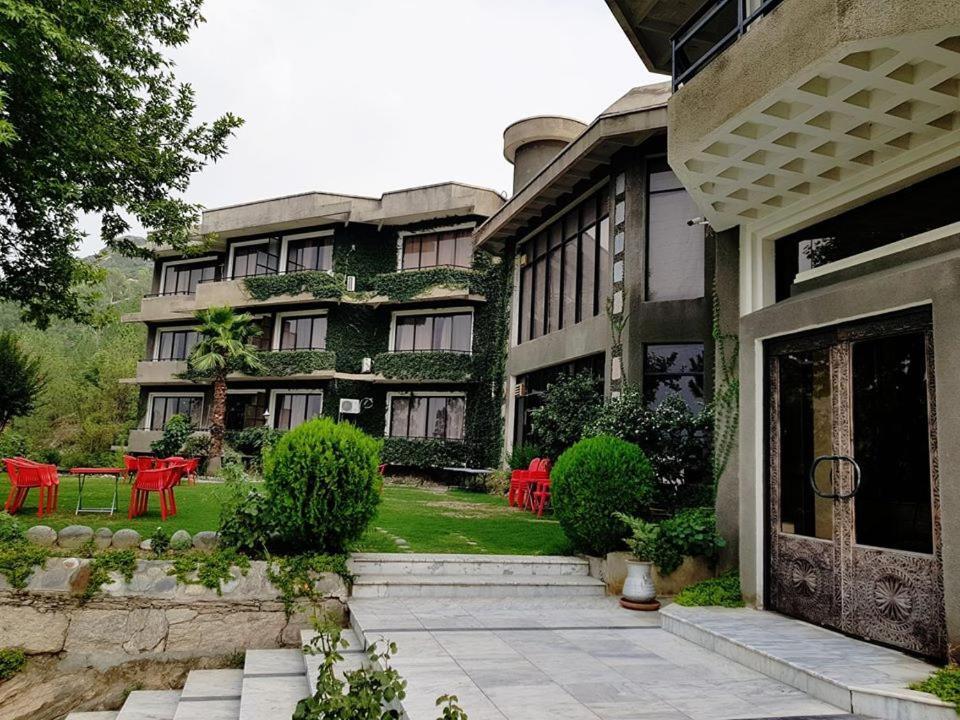Rock City Resort Mingora 外观 照片