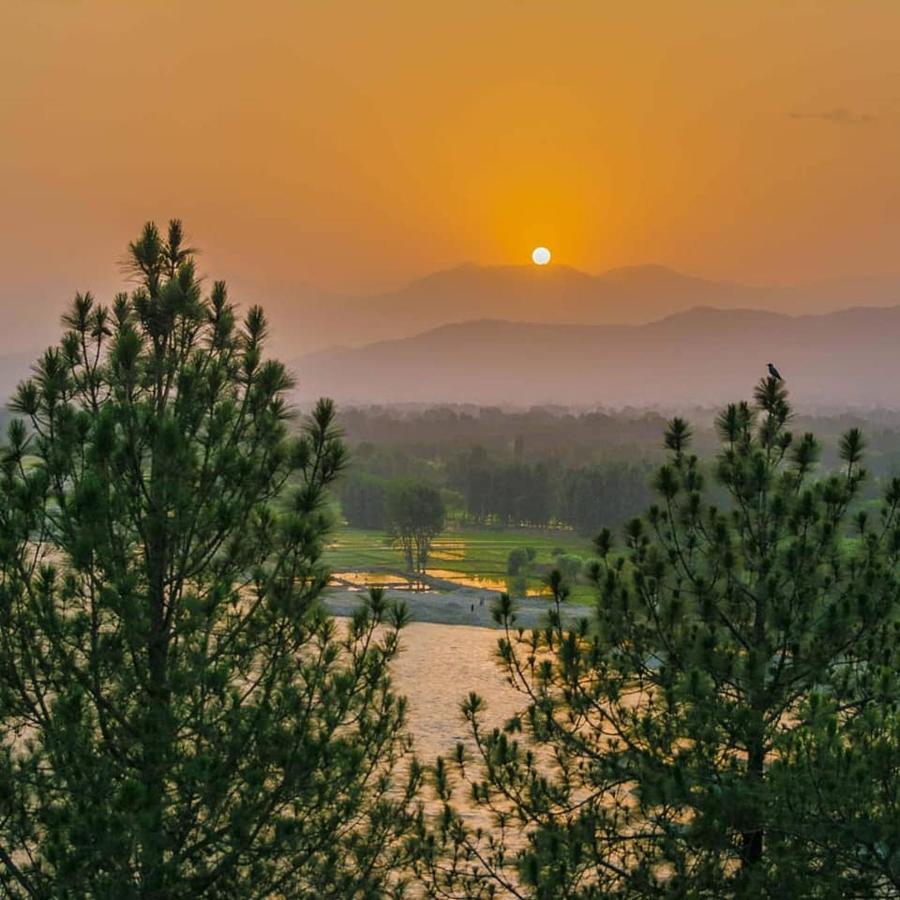 Rock City Resort Mingora 外观 照片