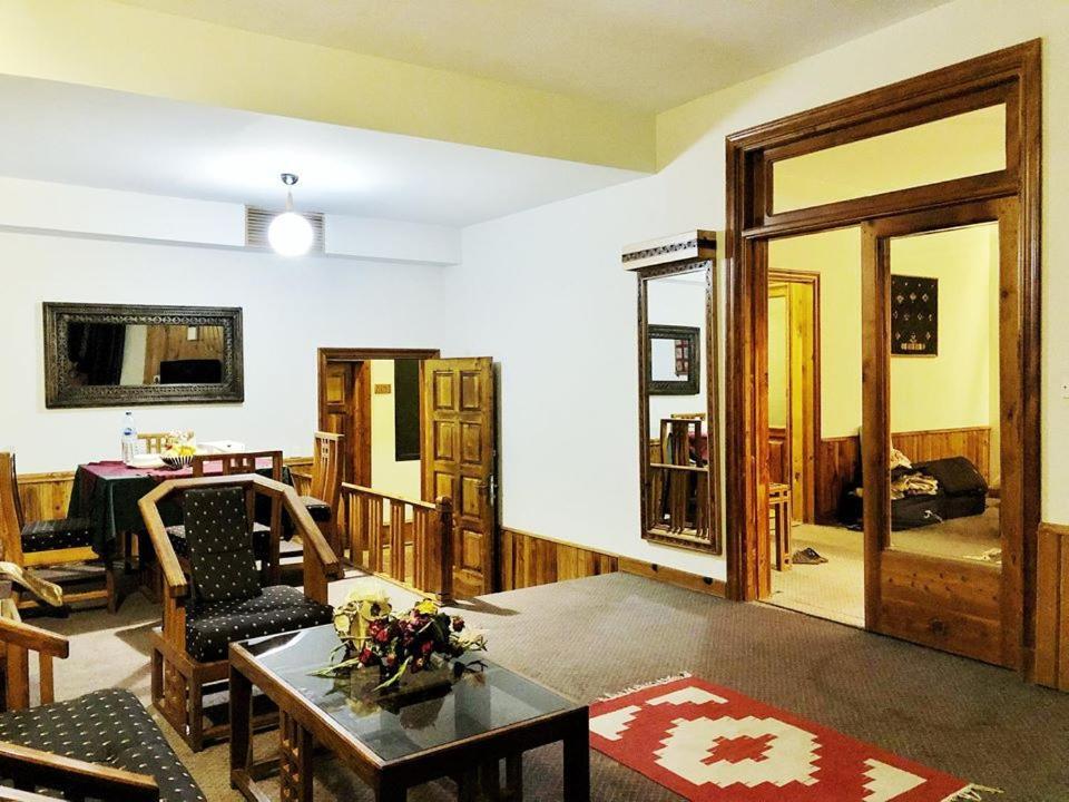 Rock City Resort Mingora 外观 照片