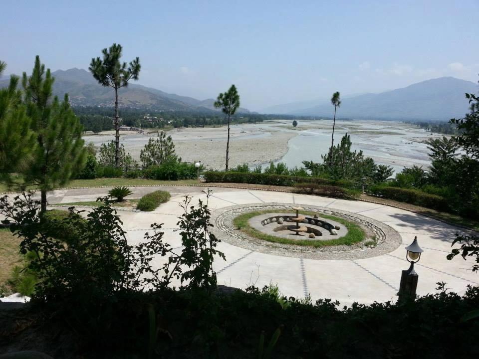 Rock City Resort Mingora 外观 照片